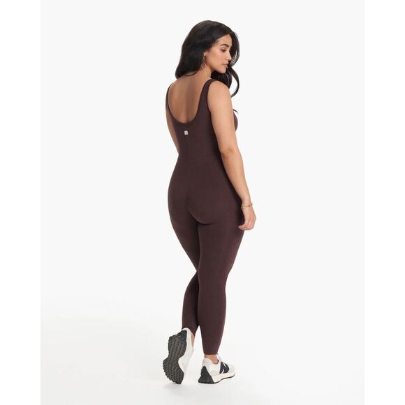 NWT Vuori Halo Essential Jumpsuit Women's DreamKnit™ Jumpsuit - Large - Mahogany - Picture 2 of 12